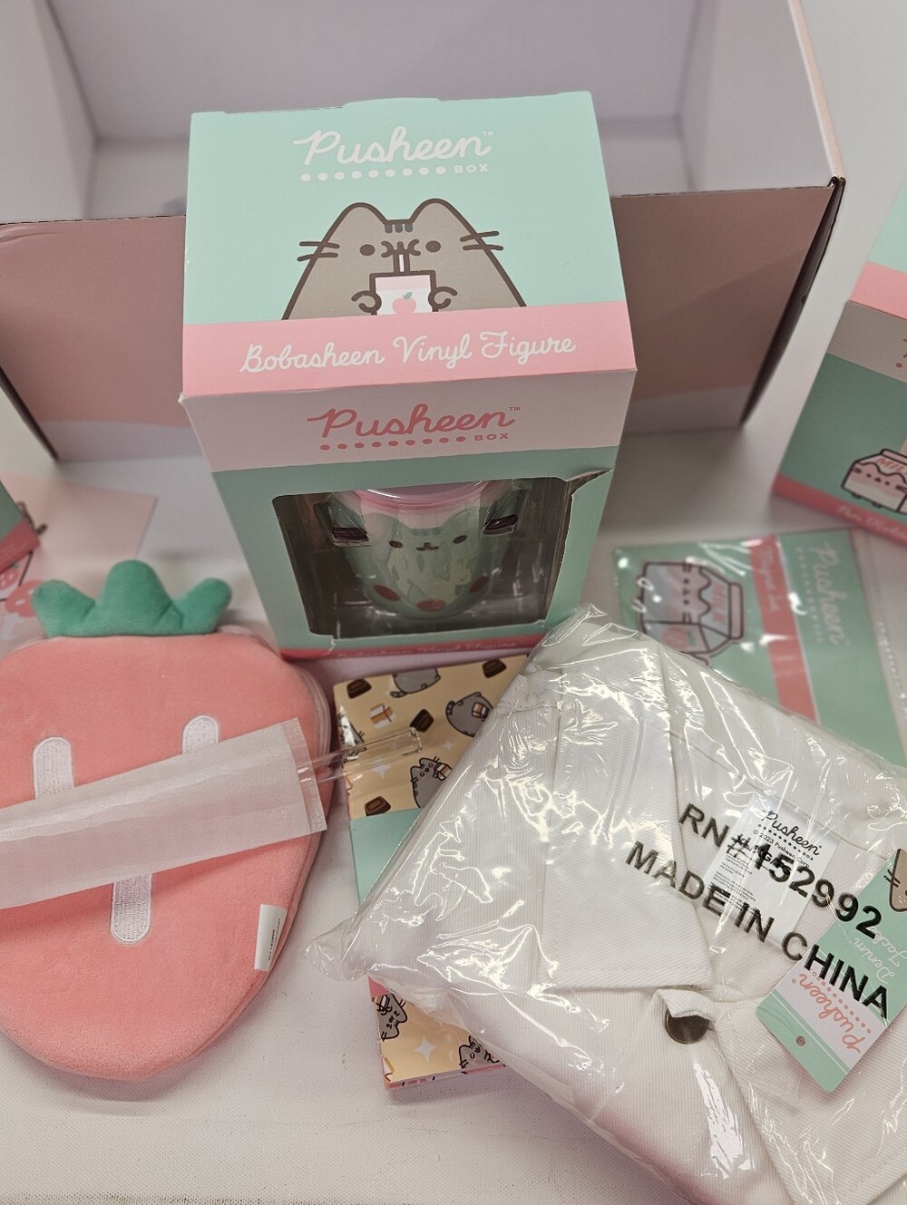 Spring 2023 Pusheen Spring "Sips" Box - Picture 9 of 11